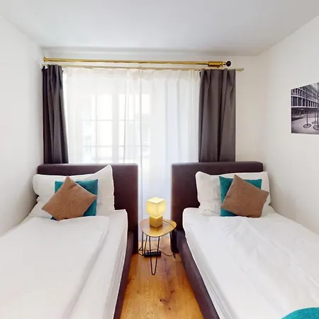 Zentrale 5,5 Zimmer Fuer Bis Zu 8 Personen * Chur