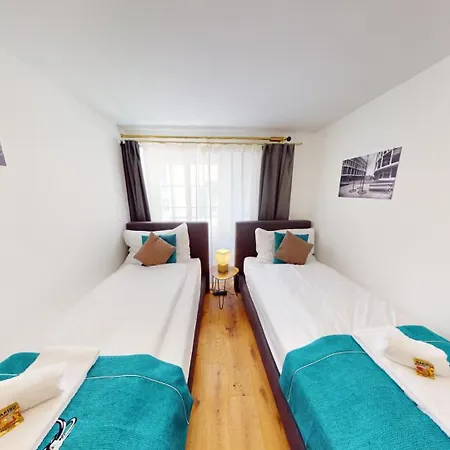 Zentrale 5,5 Zimmer Fuer Bis Zu 8 Personen Chur