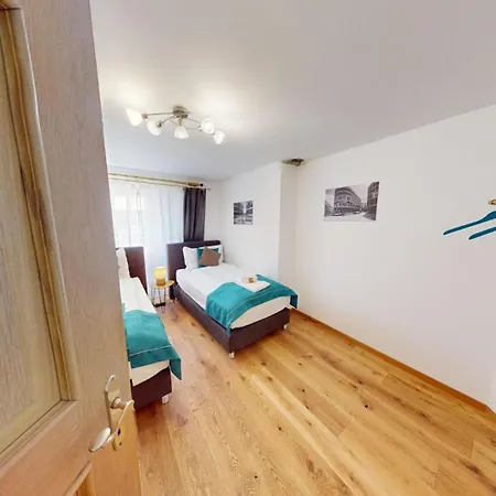 Zentrale 5,5 Zimmer Fuer Bis Zu 8 Personen *